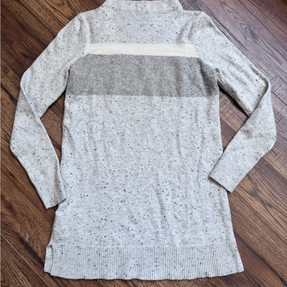 LOFT Gray and Cream Crew Neck Sweater